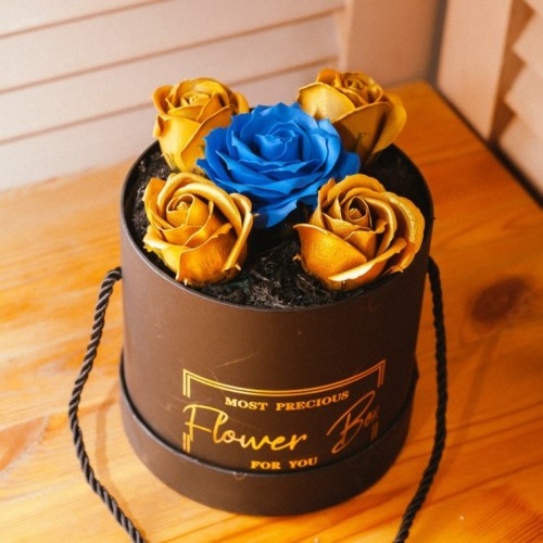 Golden Elegance – Πολυτελές Flower Box