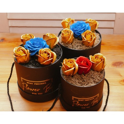 Golden Deluxe Roses