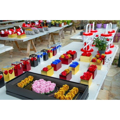 Love Roses Box Deluxe