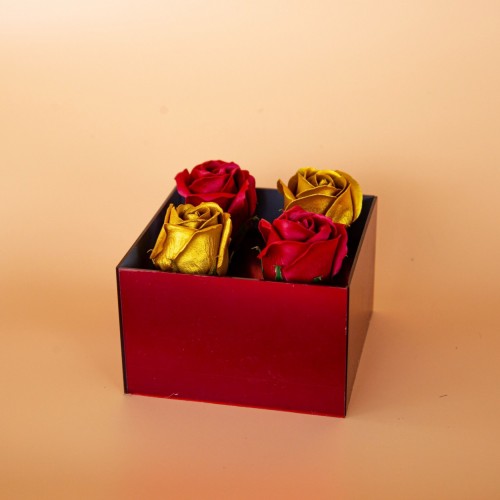 Mini Rose Box – Elegant Touch σε Χρυσό & Κόκκινο