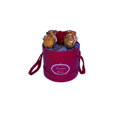 Πολυτελές Flower Box Με Αρωματικά Τριαντάφυλλα Σαπουνιού